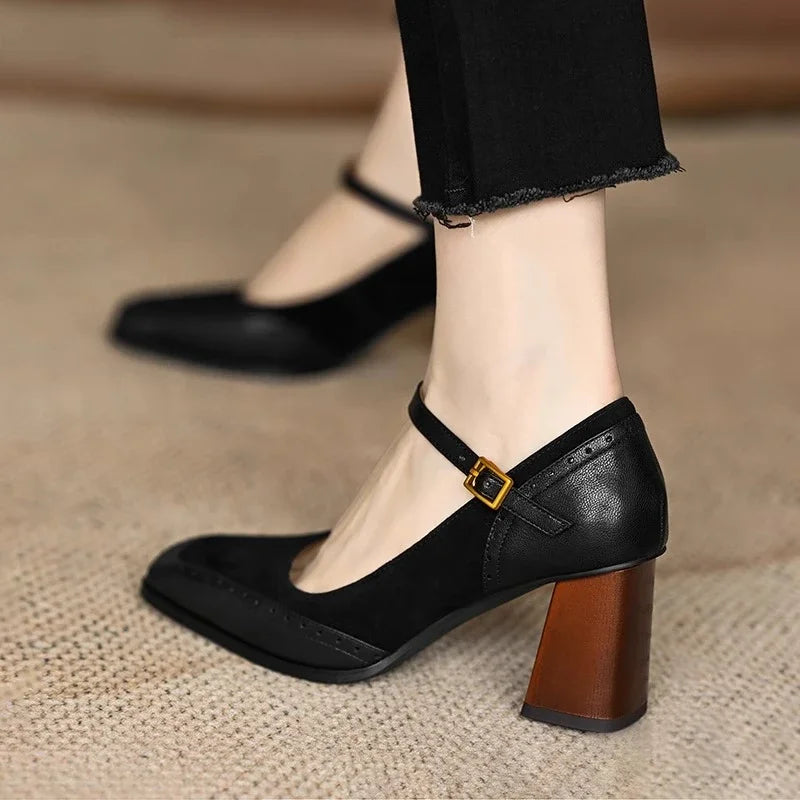 Tacones de Elegancia Terrosa